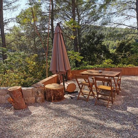 Appart Pins&parasol, piscine chauffée et bain à remous Taradeau Extérieur photo